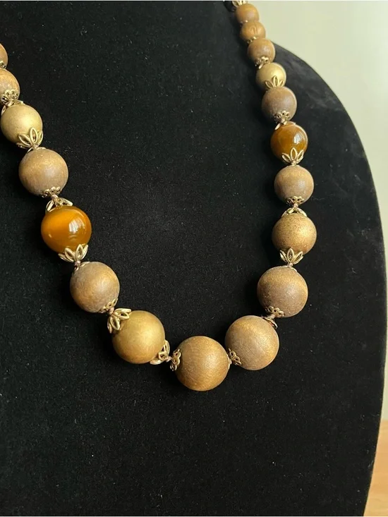 Liz Claiborne vintage costume jewelry necklace - women's jewelry - Picture 5 of 8